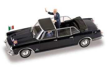 560429 Flaminia Presidenziale 1961 Pre. d. Rep. Napolitano Die Cast model