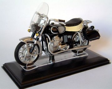 Moto Guzzi V 850 California Die Cast model